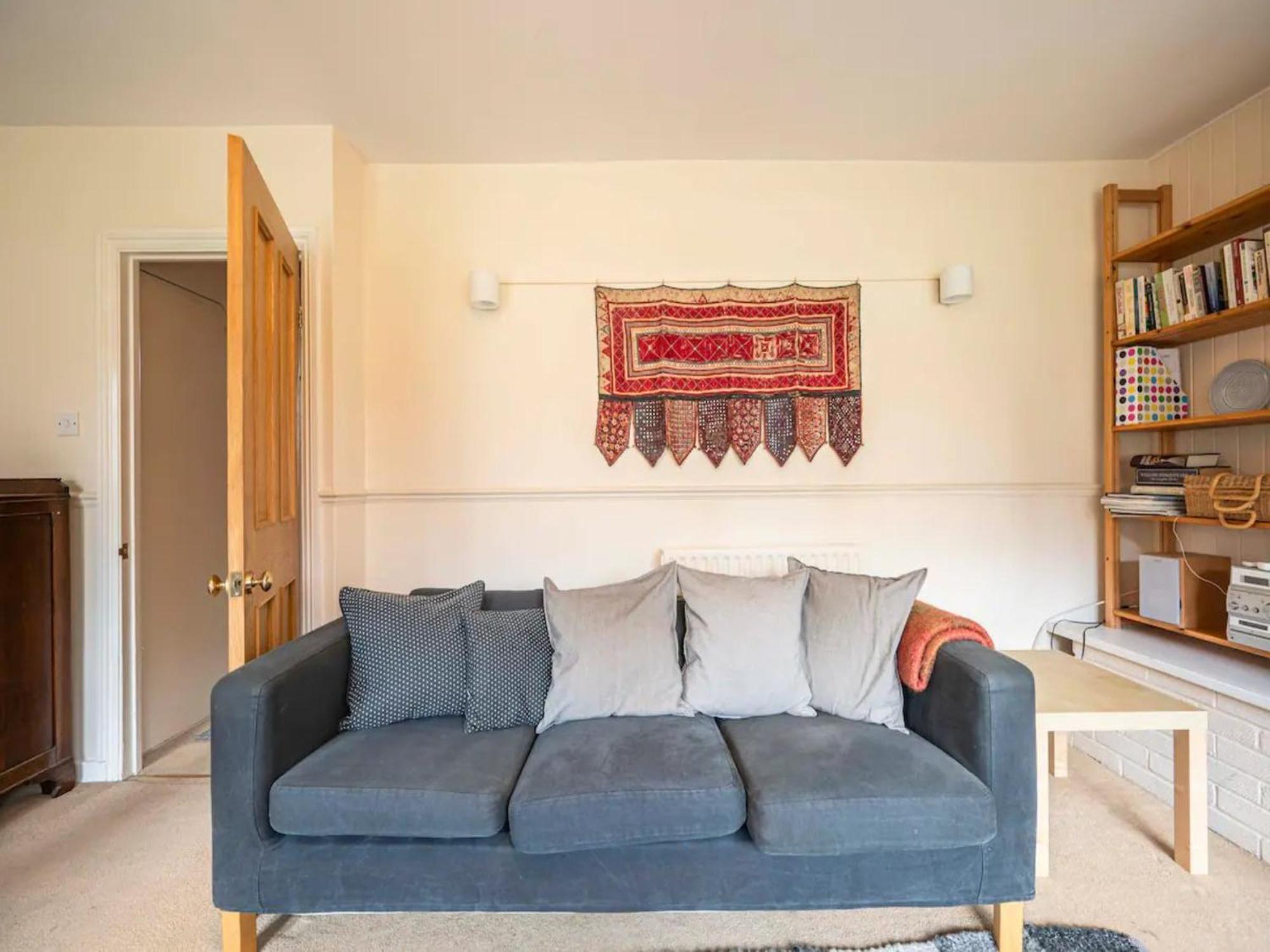 Pass The Keys Spacious 2bed Flat Camberwell Londra
